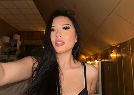 Faith Vang pornstar high quality pics