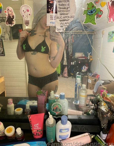 down onlyfans nude img