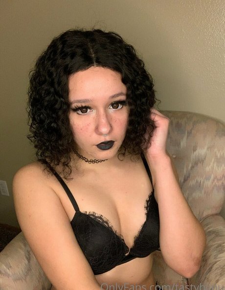 gloryhole princess onlyfans naked images