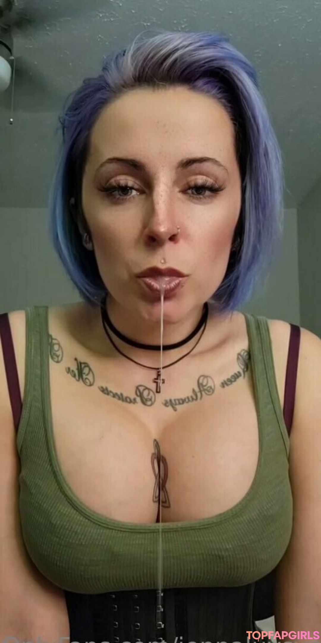 jennaluvsyounot pornographic model pic