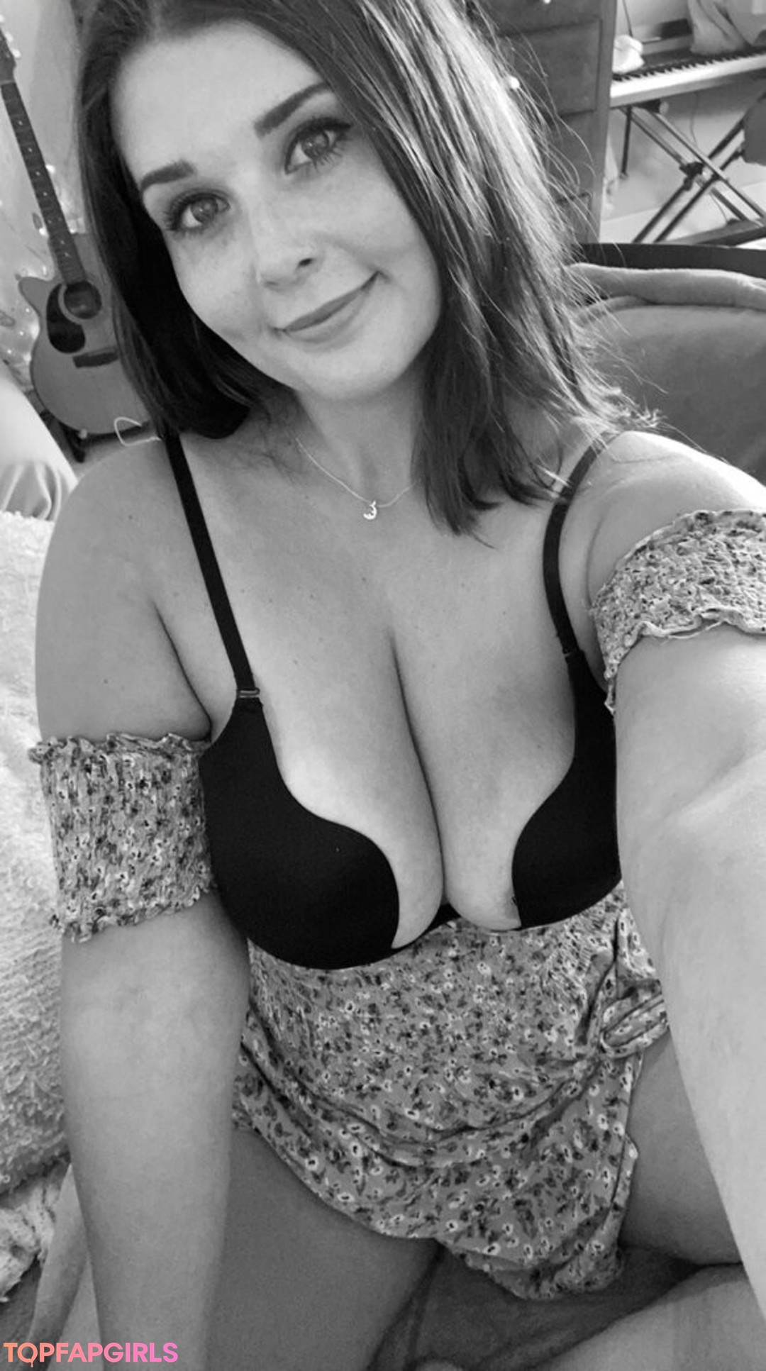Cyber tits model exclusive galleries