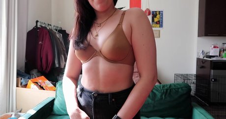 Amanda Golka pretty pornstar pic