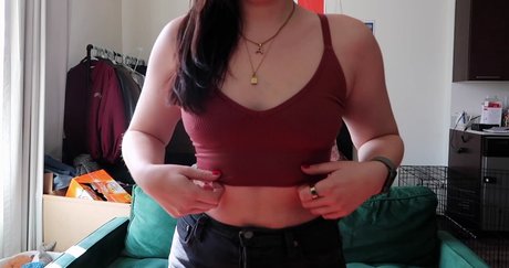 Amanda Golka art actress img