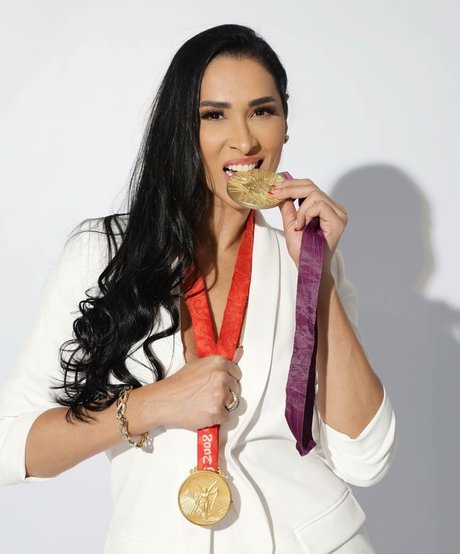 Jaqueline Carvalho hd actress gallery