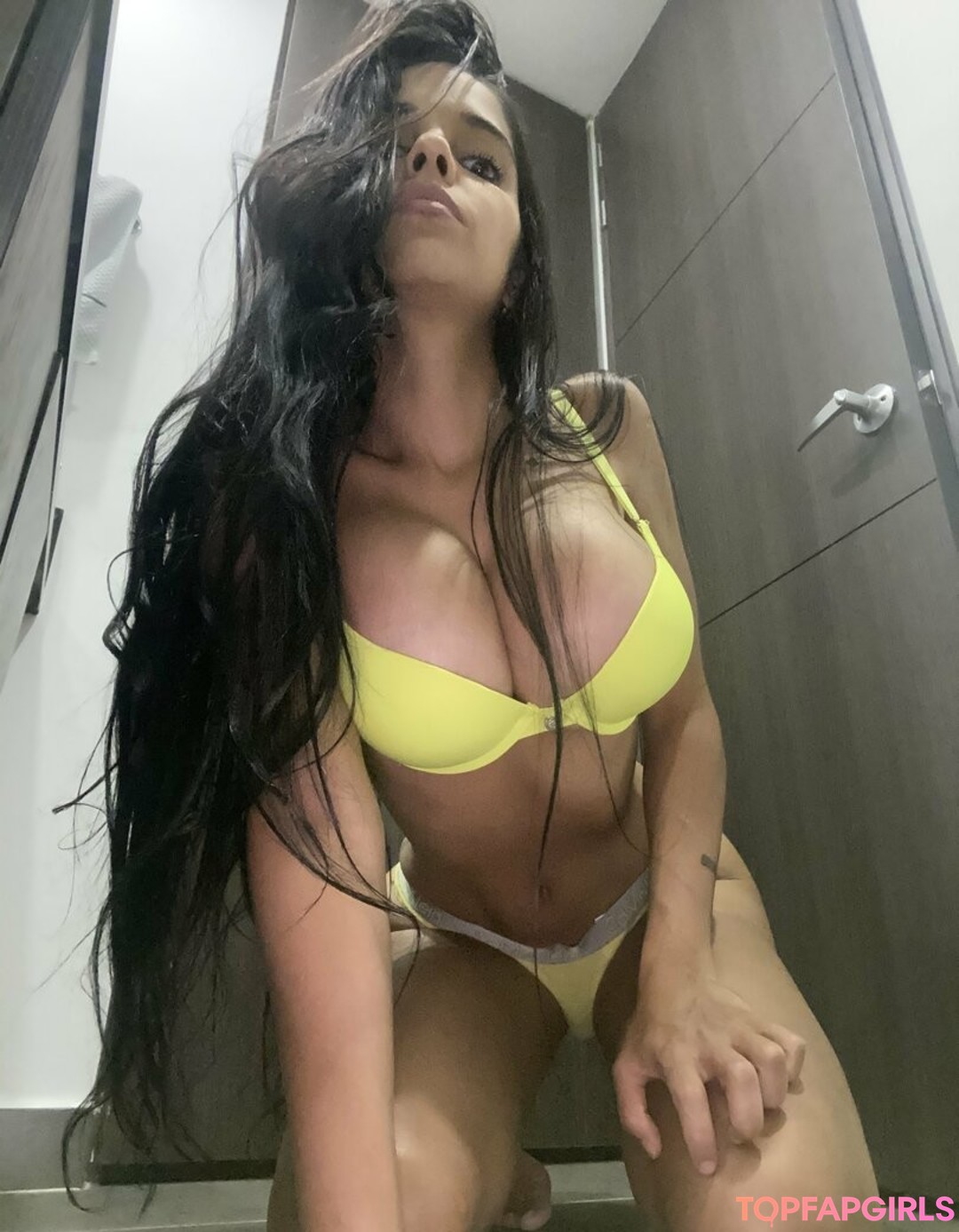 Daniela Baptista top model images