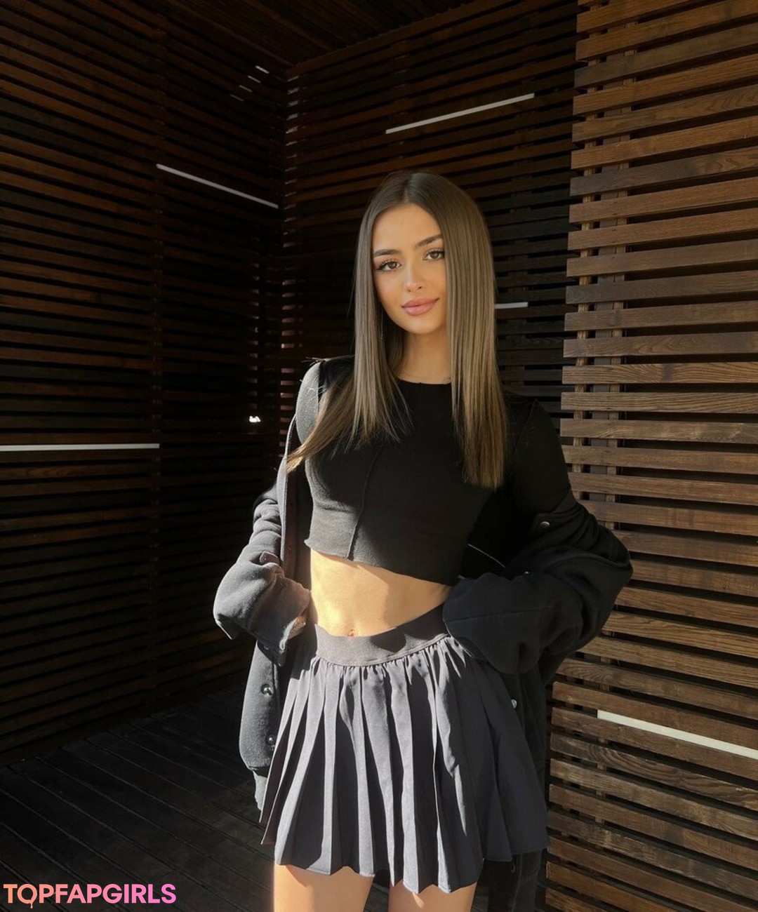Iuliana Beregoi star hot img