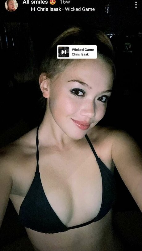 ASMRLia sex model images