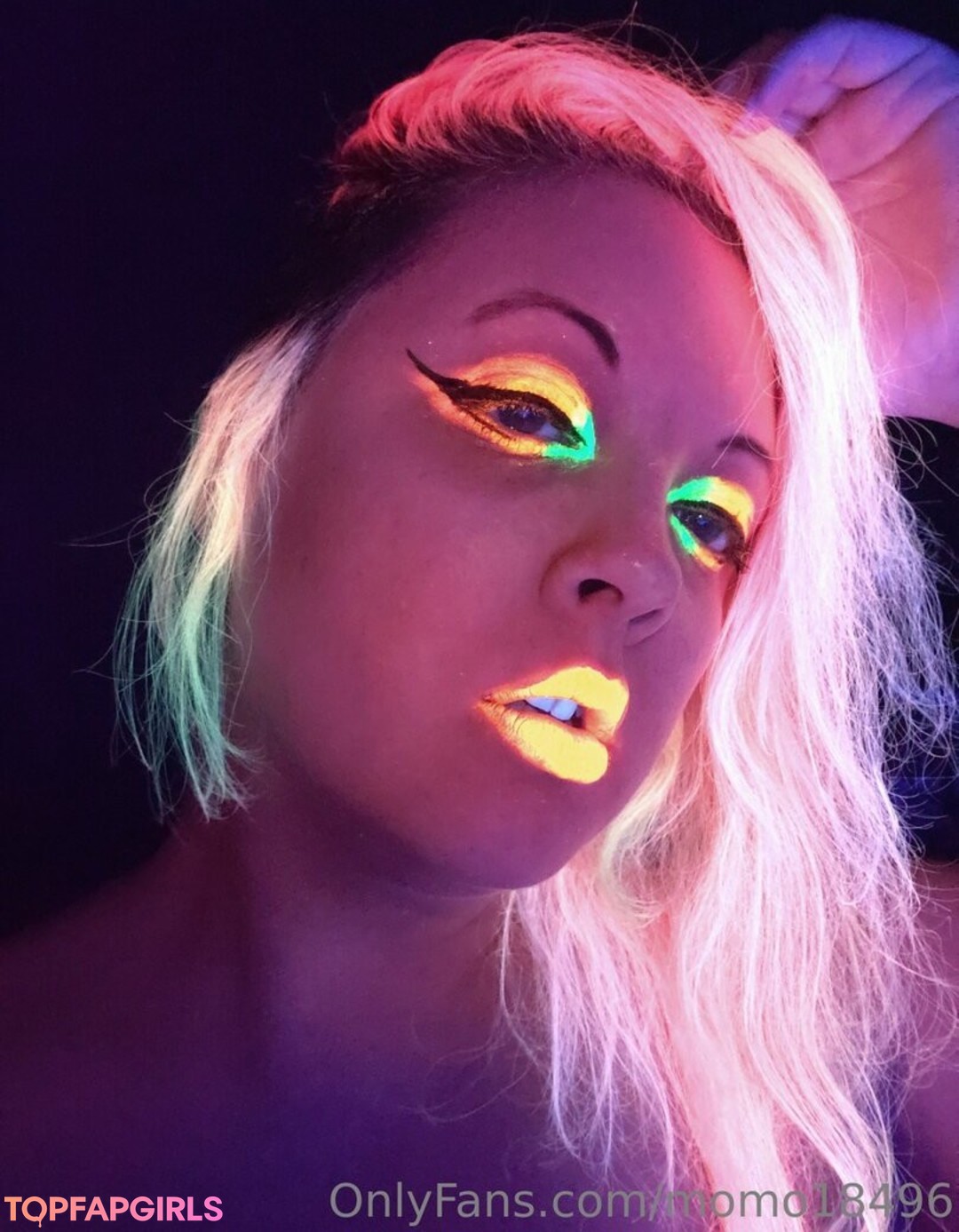 momo18496 pornstar image