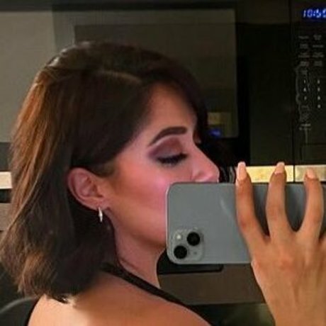 emelyelenaa nice pornstar gallery