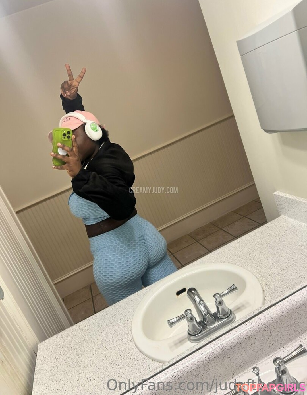 milf pregnant onlyfans sex photo