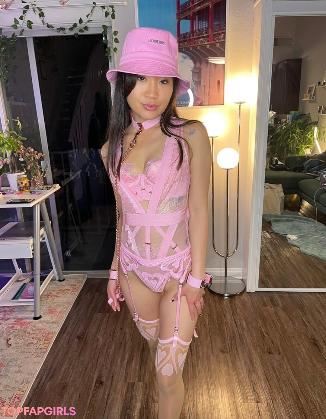 Jeannie Elise Mai free actress pic