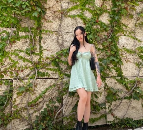 iyamliane free actress gallery