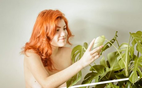 Ellora Haonne xxx star img