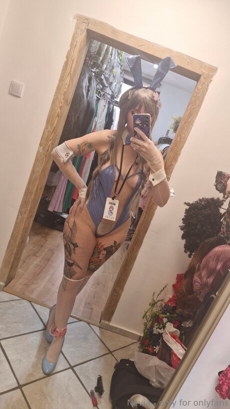 queen nevia hd actress pics