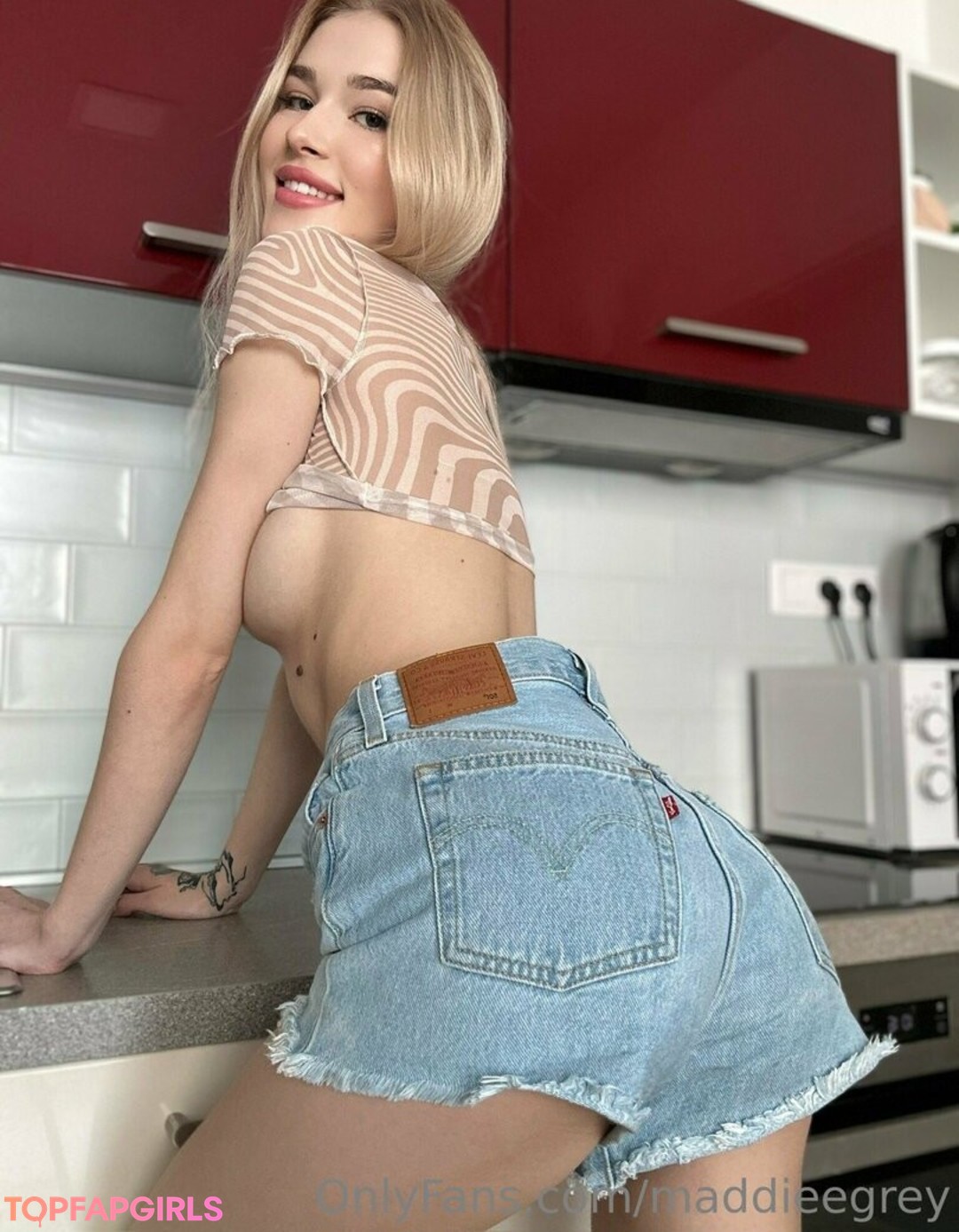 maddieegrey top profile image