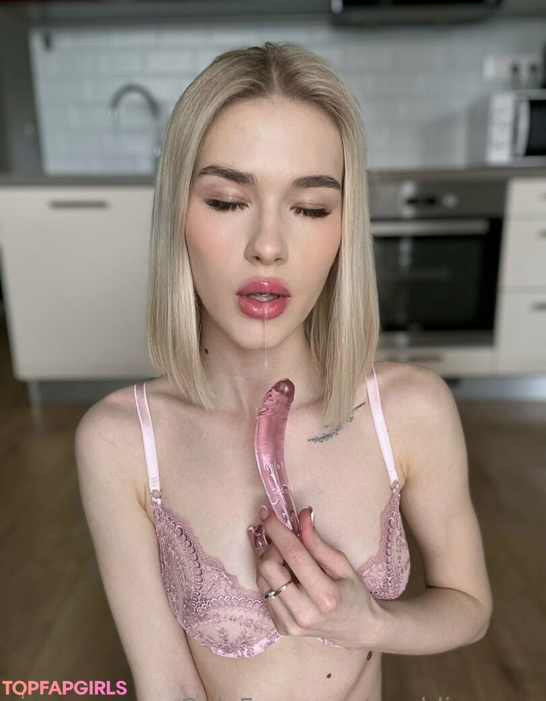 maddieegrey erotic model archive