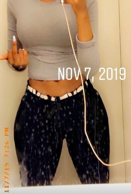 Supasoakerchy star hot pics