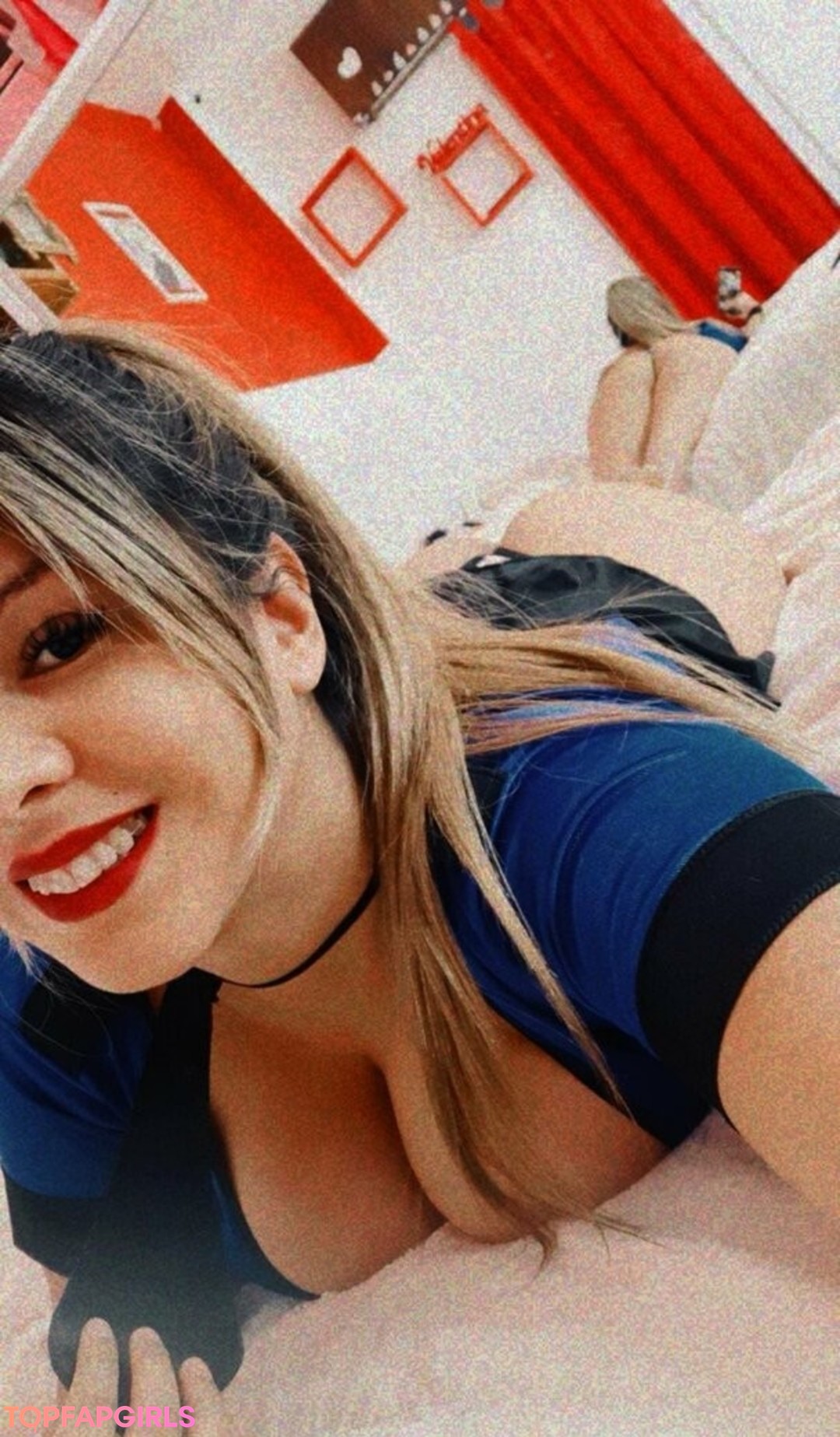 richbreasts model naked images