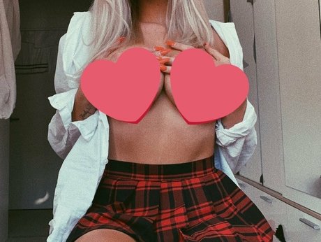 twerk onlyfans pornographic picture