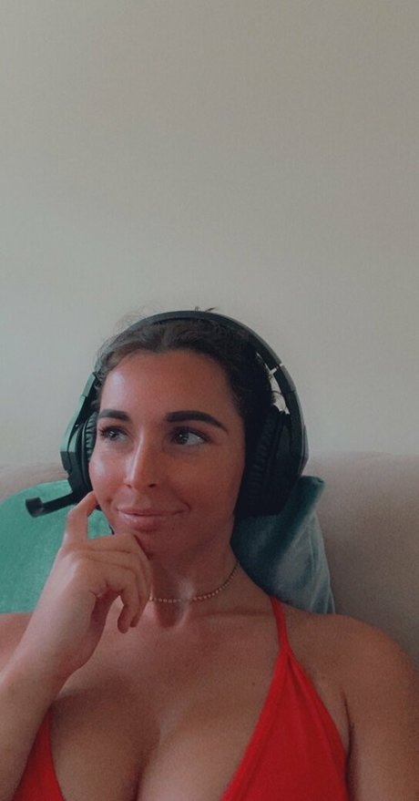 Ashley Aoky adult actress image