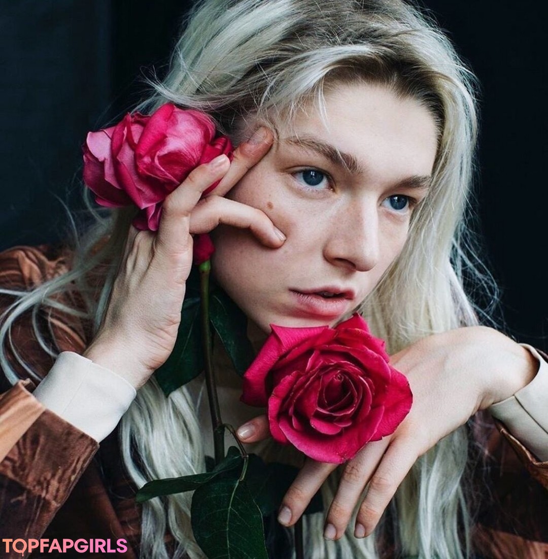 Hunter Schafer art star picture