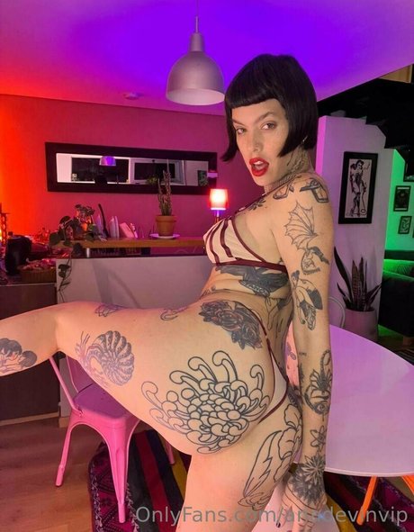 blonde secretary onlyfans pornographic images