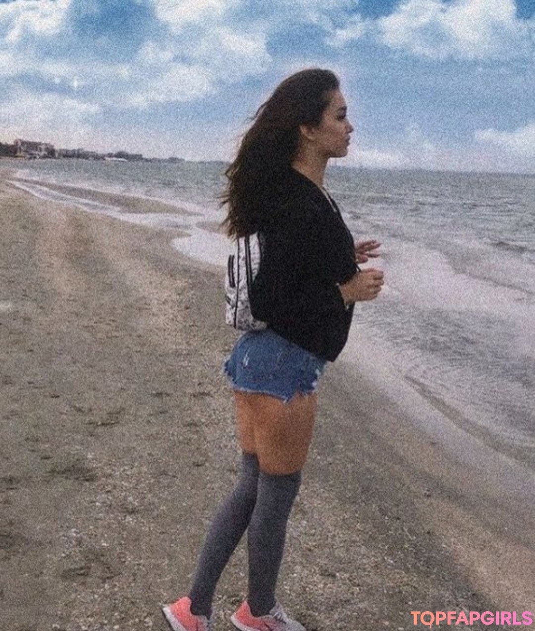 Sassyt33n star nude galleries