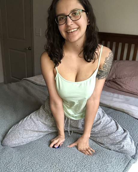 Mommy Joy Free xxx star image