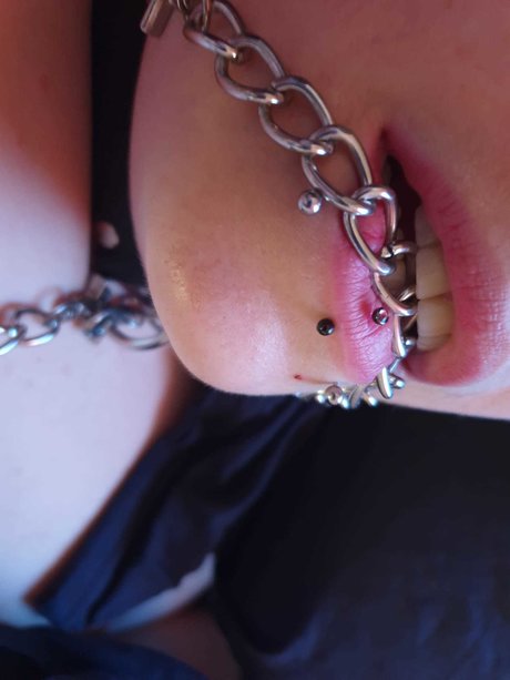 DeutschesGIRL art model pics