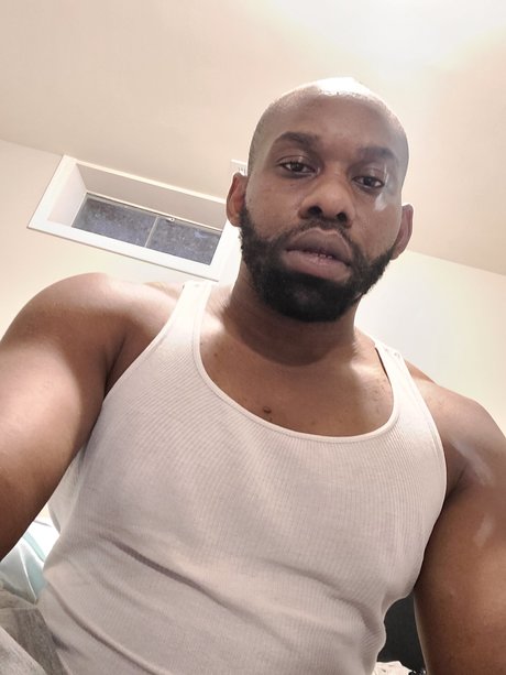 2Nast ee pornstar high quality photos