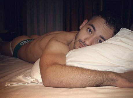 Yan pornstar high quality images