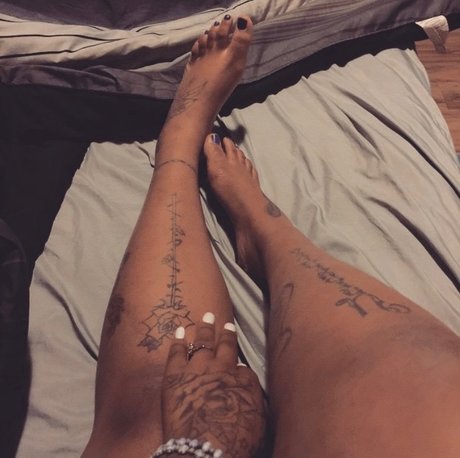 Tattoobunny sex pornstar img