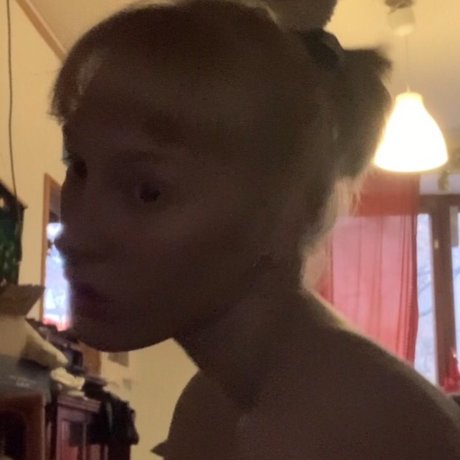 julia_ exclusive actress pic