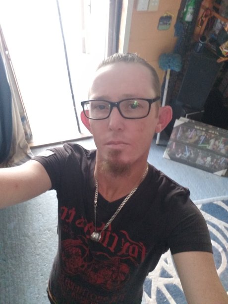 Discotreats model exclusive archive