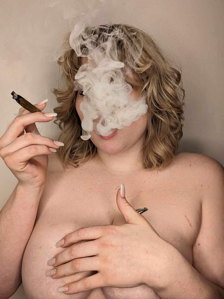 Paris Rose model pretty pics