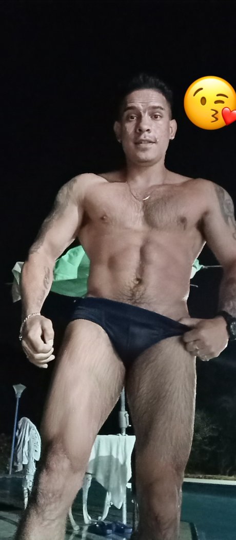 Martin halt star nude photo