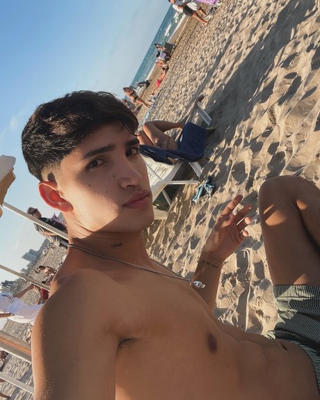 Jose Cardona pretty model galleries