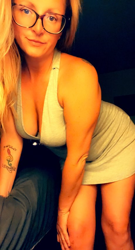 Lonelylady86 pornstar nice img