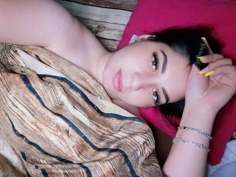 Deniisa_ hot actress gallery