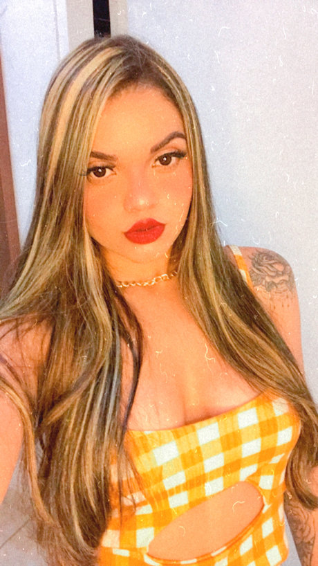 Melissa Sanchez pretty star photo