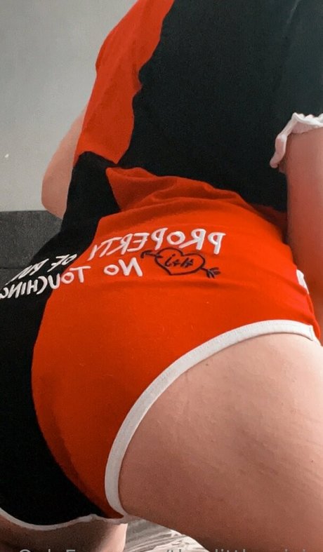 lesbian milf onlyfans free porn pictures