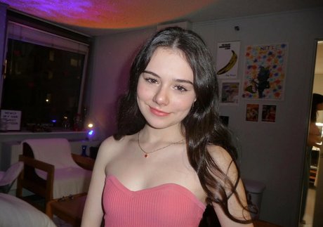 Julia Antonelli pretty pornstar pictures