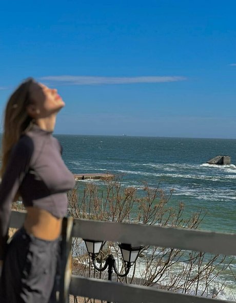 hottest midget onlyfans nudes photos