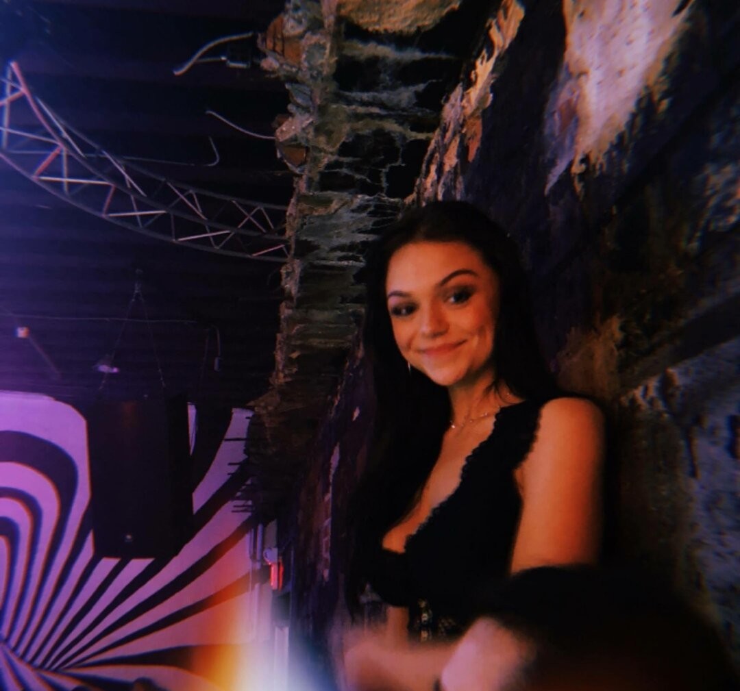 Clare Temerowski profile image