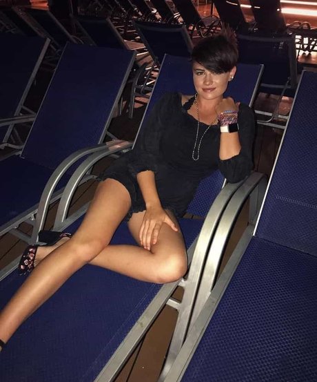 Hallie Clark star xxx photos