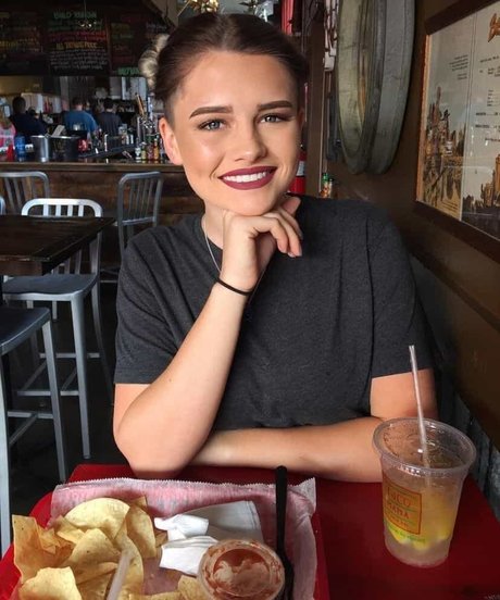 Hallie Clark pornstar sex gallery