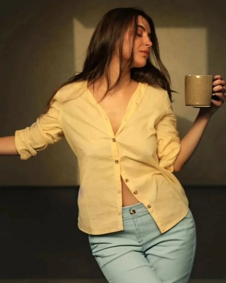 Nikkesha Rangwala art star img