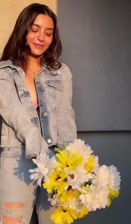 Nikkesha Rangwala star xxx pictures