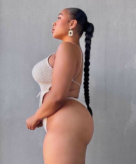 amielatisha naked pornstar images