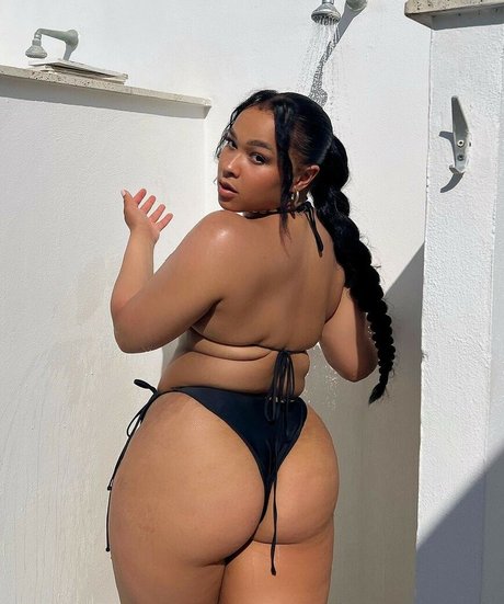 amielatisha star naked gallery